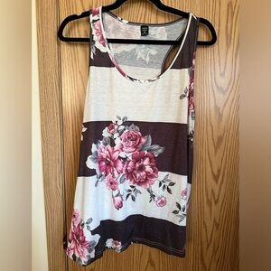 🍉 SHEIN curve tank top 2X EUC white and black stripes with floral pattern